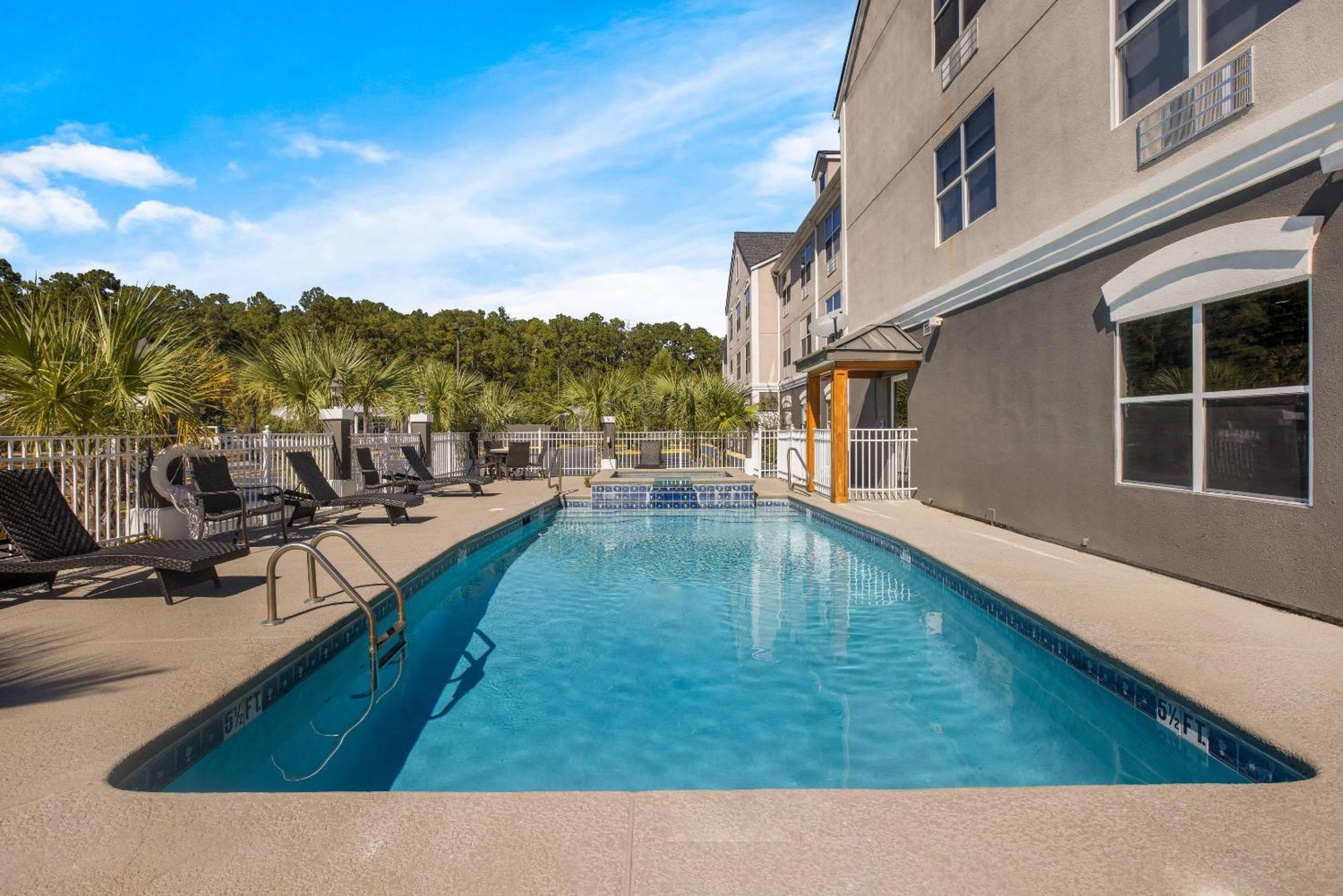 Country Inn & Suites By Radisson, Hinesville, Ga Luaran gambar